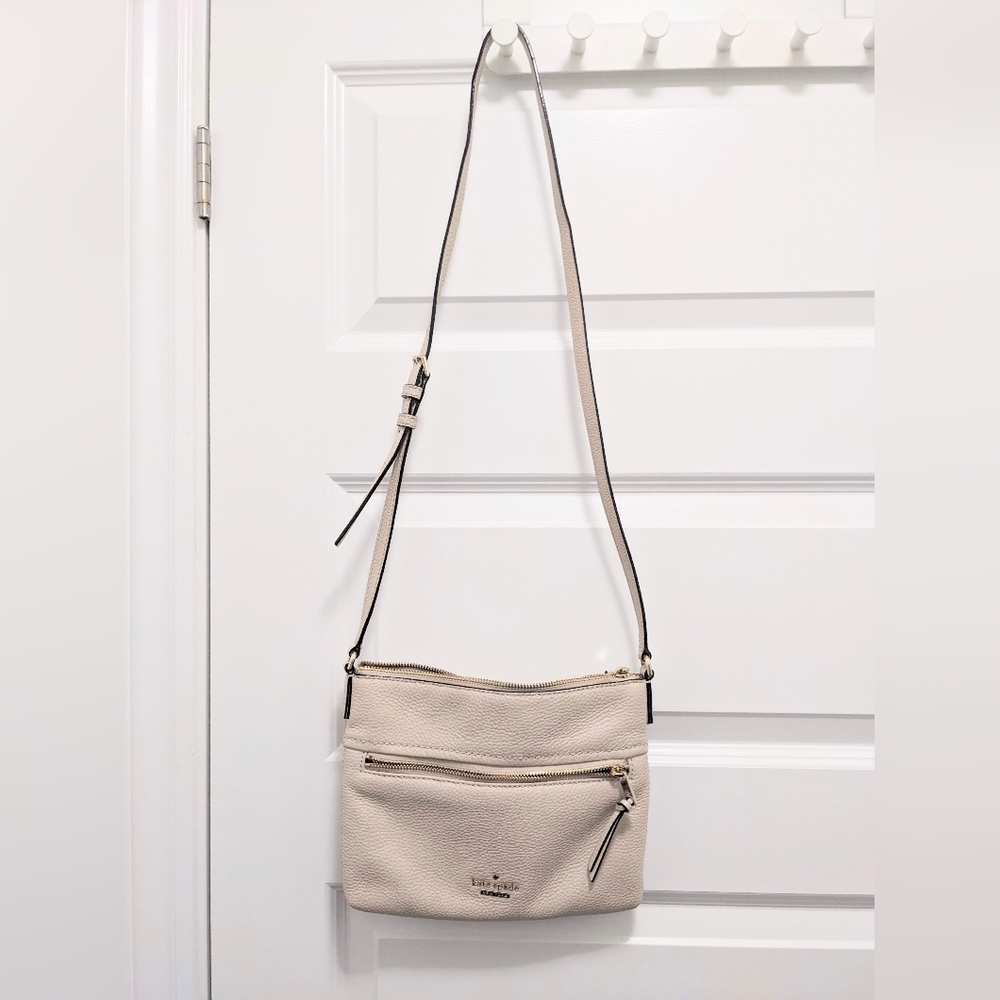 Kate SpadeIvory shoulder bag